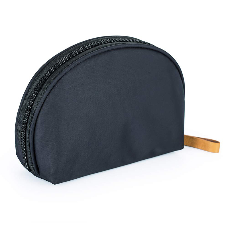 hanging cosmetic bag